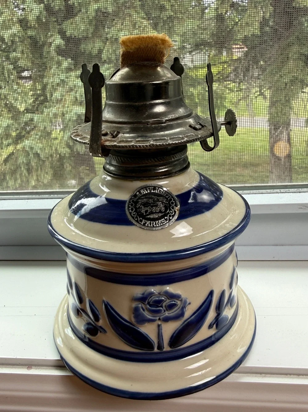Vintage Lamplight Farms Floral Blue/White Ceramic Base Oil Lamp Prairie Coastal